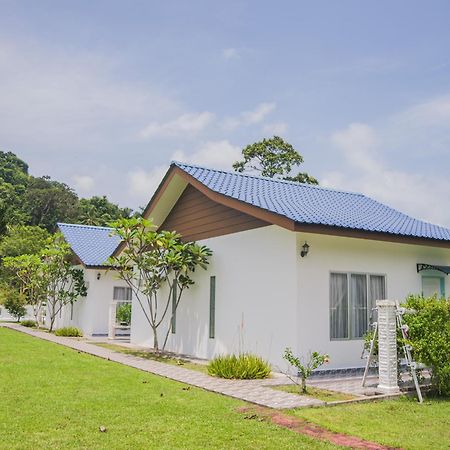 Halcyon Days @ Langkawi Apartment ปันไตเจอนัง ภายนอก รูปภาพ