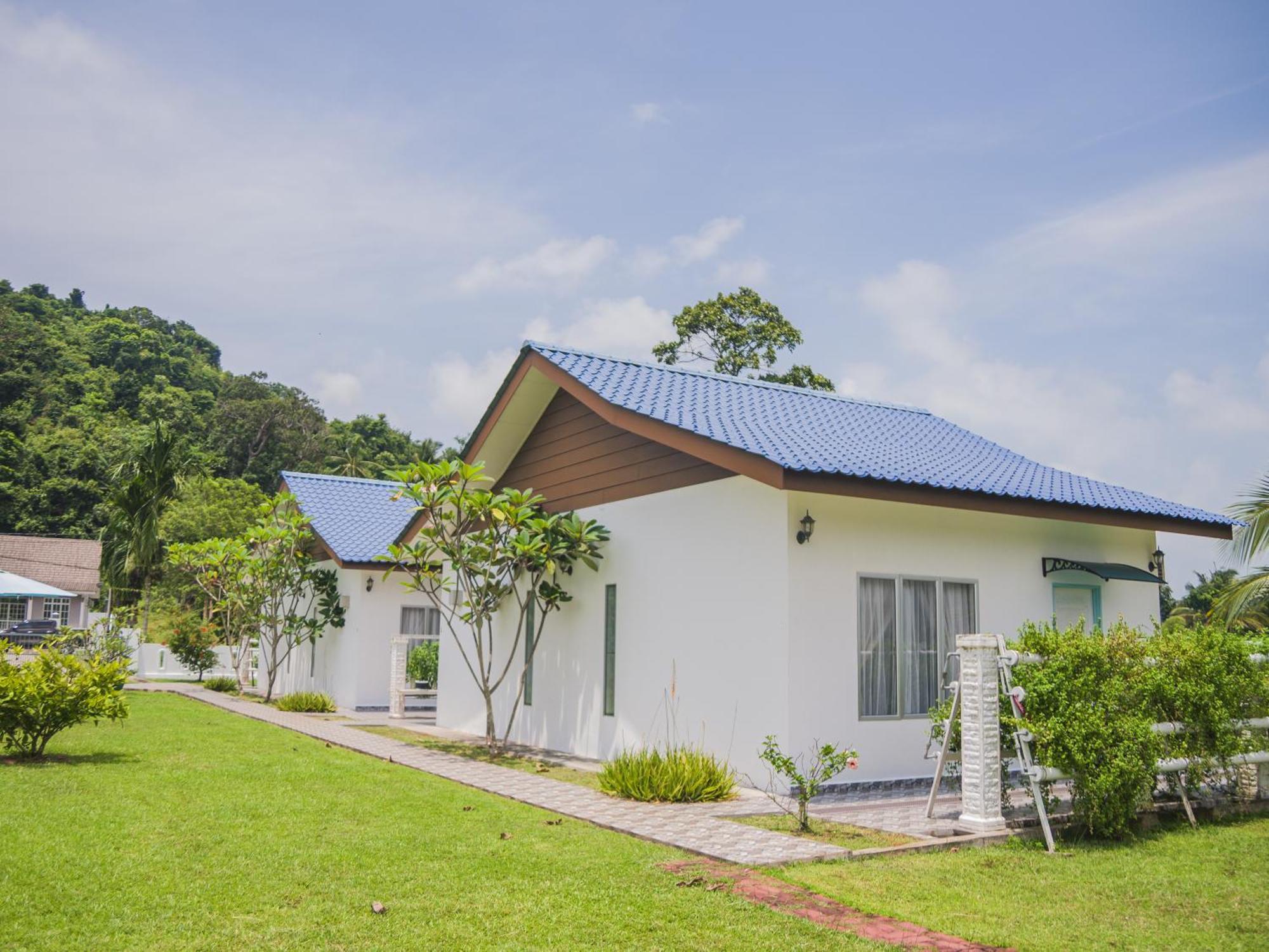 Halcyon Days @ Langkawi Apartment ปันไตเจอนัง ภายนอก รูปภาพ