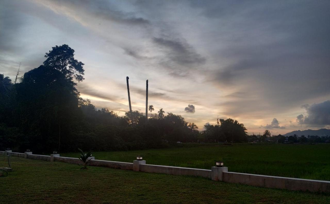 Halcyon Days @ Langkawi Apartment ปันไตเจอนัง ภายนอก รูปภาพ